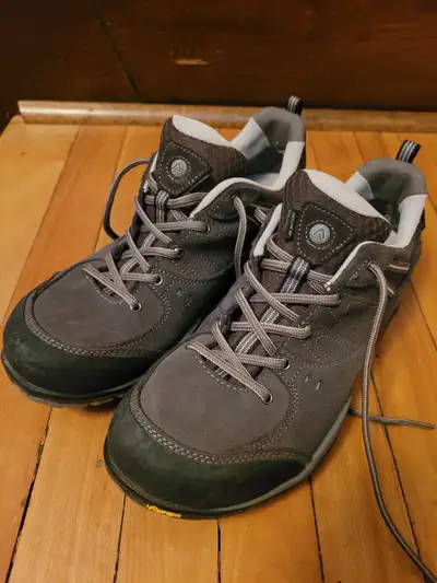 Asolo Women's Gray Hiking Shoes Size 7.5, View more