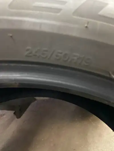 Bridgestone A/P sport a/s RFT 7mm tread remaining