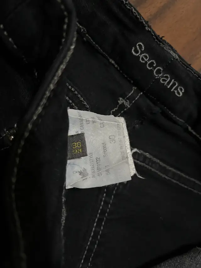 Second Yoga women’s size 30 skinny jeans, dark indigo wash in Women's - Bottoms in Oshawa / Durham Region - Image 8