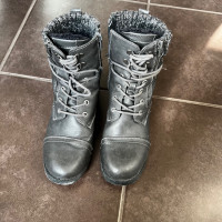 Women’s winter boots 