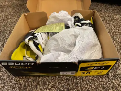Bauer Supreme S27 Hockey Skates, Junior Size 3D, View more