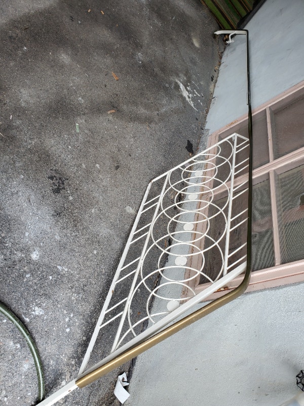 Vintage wrought iron railings Other Gatineau Kijiji