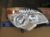 2011 Chevrolet Equinox Headlight (passenger side)