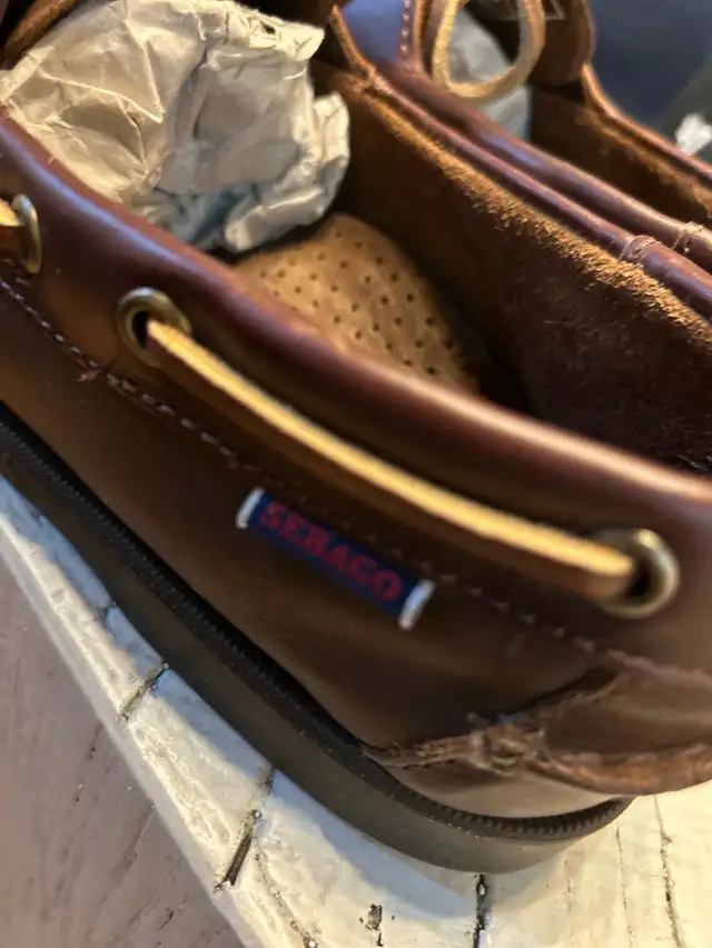 Sebago Docksides - Brown Gum Men’s size 9 in Men's in Oakville / Halton Region - Image 6