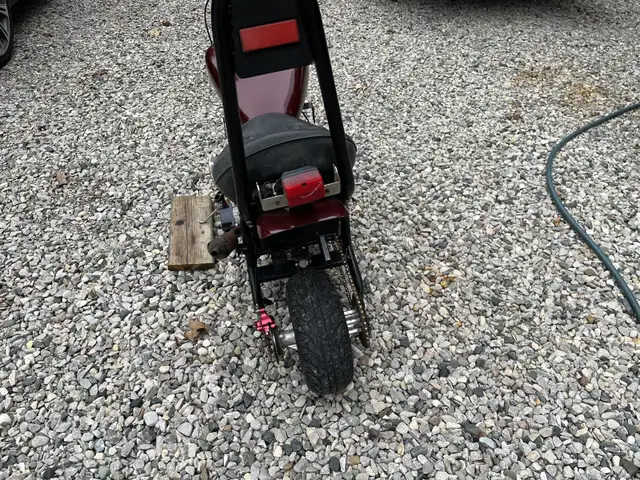 Mini Bike in Scooters & Pocket Bikes in London - Image 5