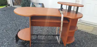 Secrétaire (Bureau), View more