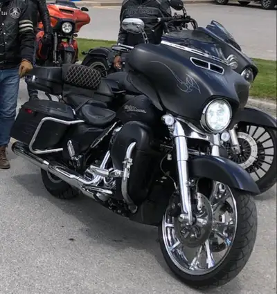 I have a Car Fax for the bike, so no scammers. Rockford Fosgate Sound system, Front and Rear Bags, C...