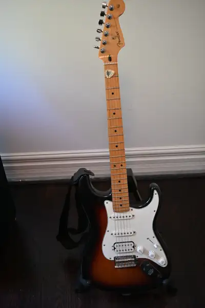 Fender Stratocaster - MIM, View more