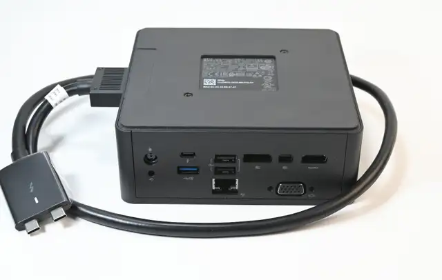 Dell K16A001 TB18DC HDMI USB-C Laptop Docking Station Dock Only in Laptop Accessories in City of Toronto - Image 9