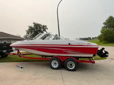 2007 Tahoe deck boat 22’ long and wide beam (108”) Rated for 11 passengers 4.3 Mercruiser and in gre...