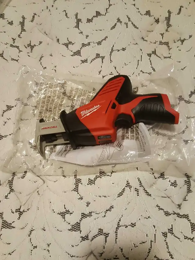 Milwaukee M12 Hackzall in Power Tools in Oshawa / Durham Region - Image 2