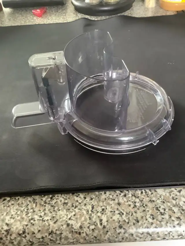 WANTED cuisinart food processor LID in Processors, Blenders & Juicers in Winnipeg - Image 2