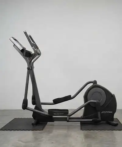 Professional-grade workout for your home, studio, or commercial space. Life Fitness X3 Elliptical Cr...