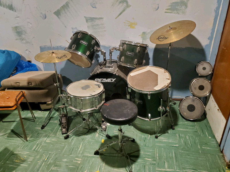 Peavey drum kit for sale  