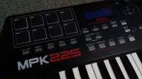 Akai MPK225 Controller 25-Key Semi-Weighted MIDI Keyboard