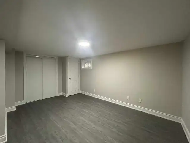 North York Rooms For Rent in Long Term Rentals in City of Toronto - Image 8