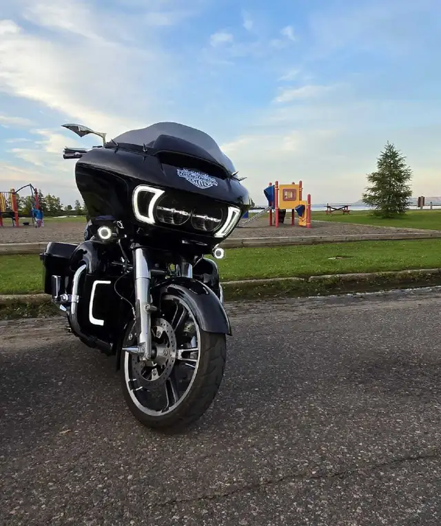 2015 Harley Davidson Road Glide Special in Touring in Ottawa - Image 2