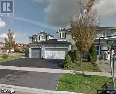 Available on Aug 31, 2026, walking distance to Sheridan College, bus station is nearby. #3 1 Thorntr...
