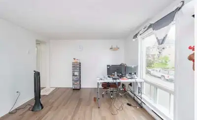 Cozy One-Bedroom in Central Truro – Available Now. Possible to use as two bedrooms. Close to Victori...