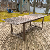 Outdoor Dining Table (4 or 6 people)