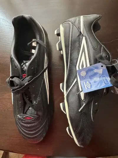 New Umbro Man's Shoes, View more