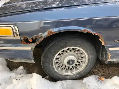 1996 Lincoln Town Car Executive 382,000k AC and cruise not working Rust front wheel wells , 4.6 litr...