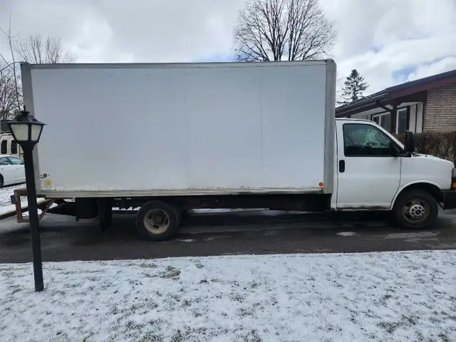 GMC DELIVERY TRUCK604579878594170882