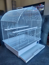 Small bird cage mint condition 13X11X15 inch; ideal for a budgee