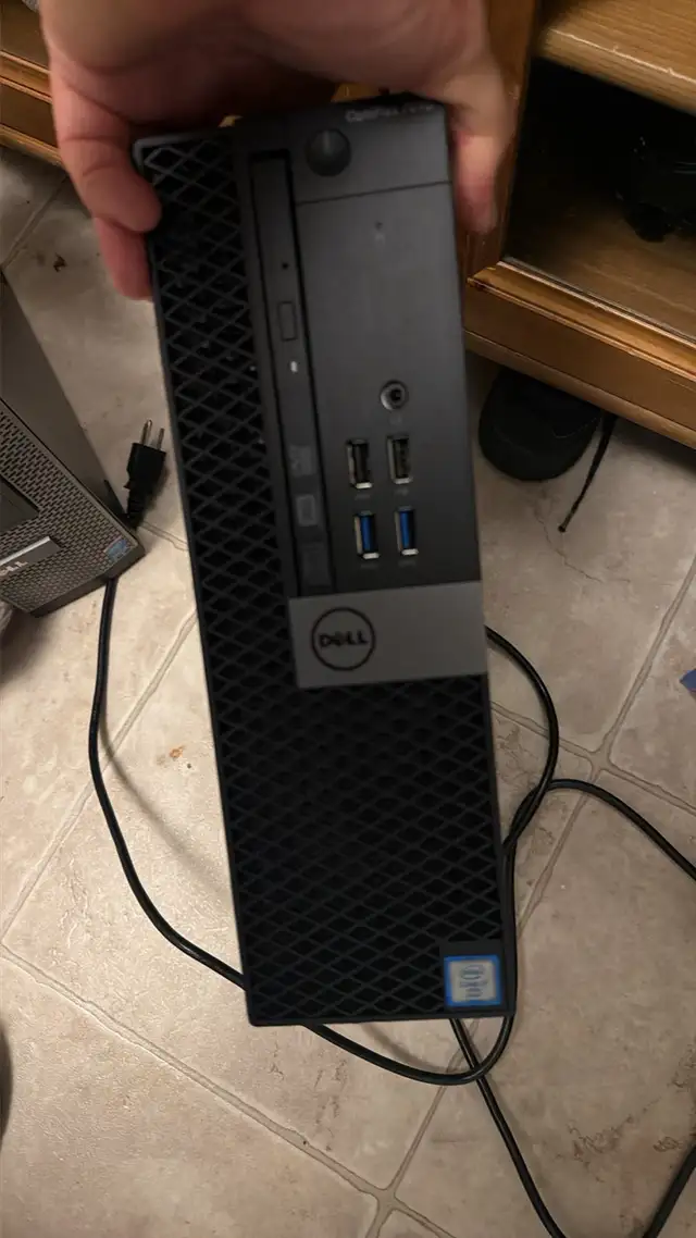 Dell OptiPlex 7040 Desktop Computer in Desktop Computers in Calgary - Image 2