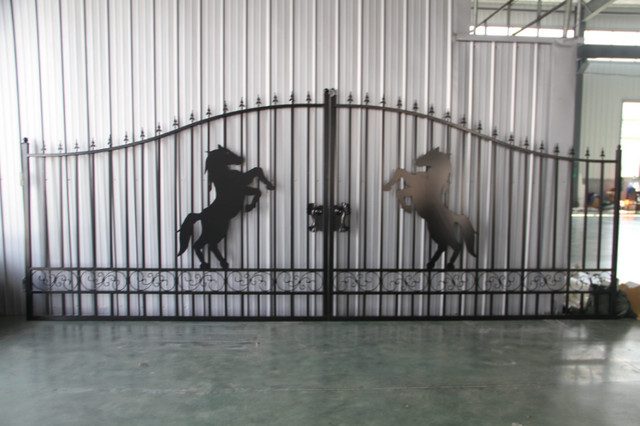 Portail en Fer Forgé 14FT Horse Design dans Autre  à Trois-Rivières