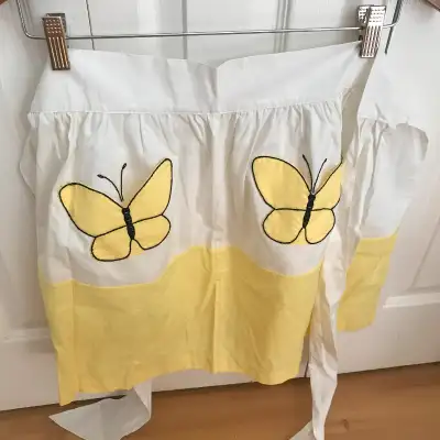 Vintage Apron with Yellow Butterfly Pockets, View more