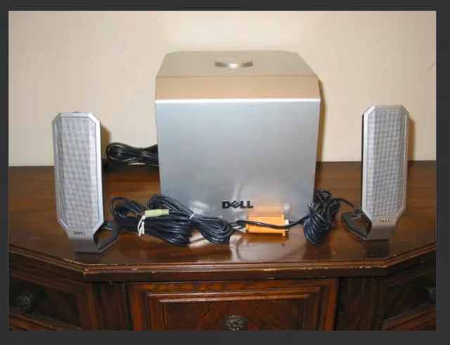 Dell A525 - 2.1-CH PC Multimedia Speaker Sys in Speakers, Headsets & Mics in Windsor Region - Image 2
