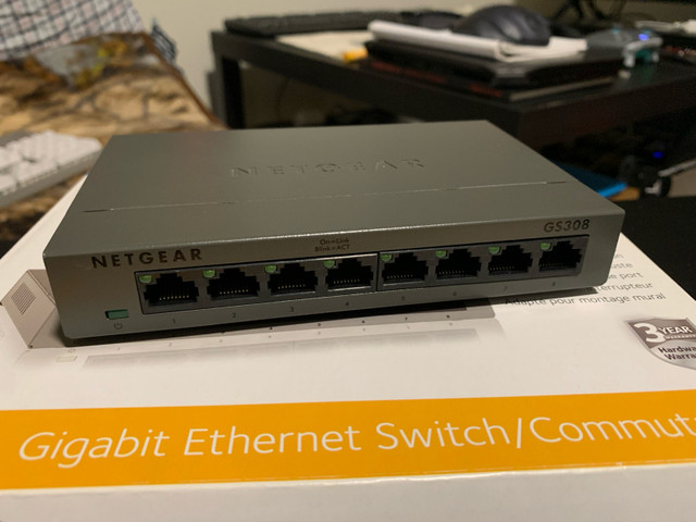 Netgear 8-Port Gigabit Ethernet Switch in Networking in St. Catharines - Image 2