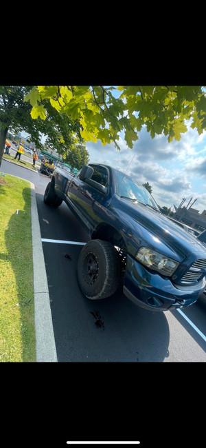 2004 Dodge Ram 3500 Larime 