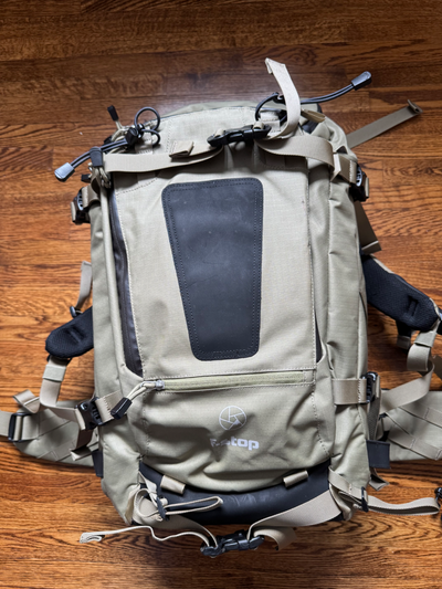 This is a high end camera backpack made by FStop, a well know camera bag manufacturer. Comes with la...