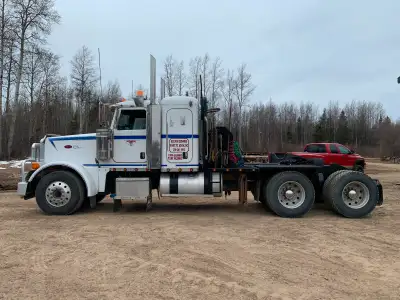 For sale 2006 378 Peterbilt, C15 cat engine, 18 speed transmission, 46,000 eator diff 4.33 ratio, CV...