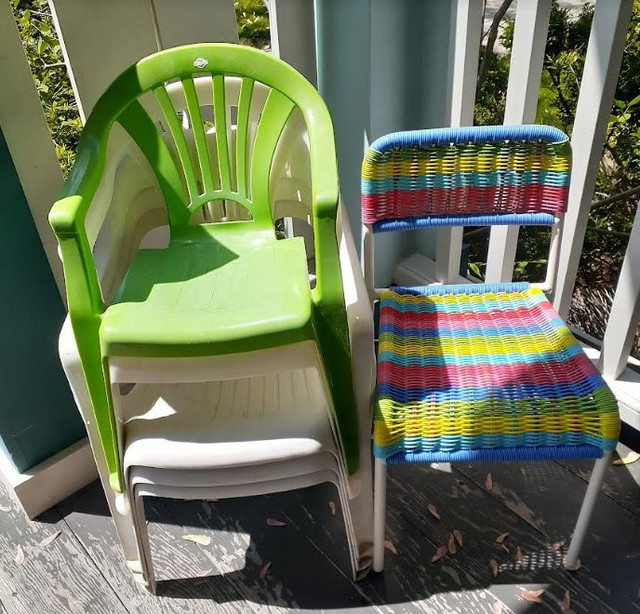 5 Plastic stacking outdoor chairs - children small sized in Patio & Garden Furniture in Markham / York Region - Image 2