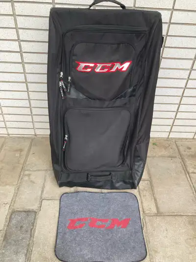 Sac de hockey CCM avec roulettes 38po, View more