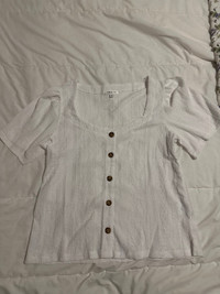 Women’s reitmans white button up shirt size small never worn