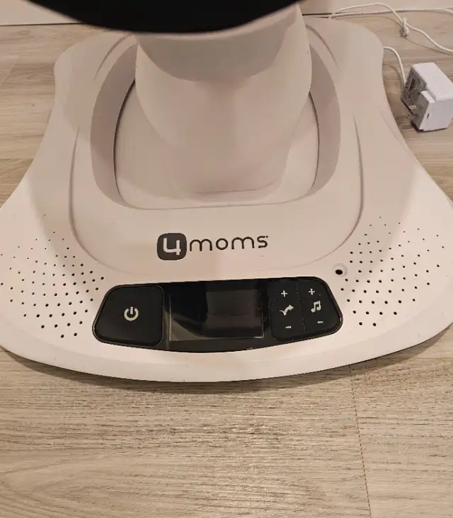 4moms Mamaroo Swing for sale!! in Playpens, Swings & Saucers in City of Halifax - Image 4