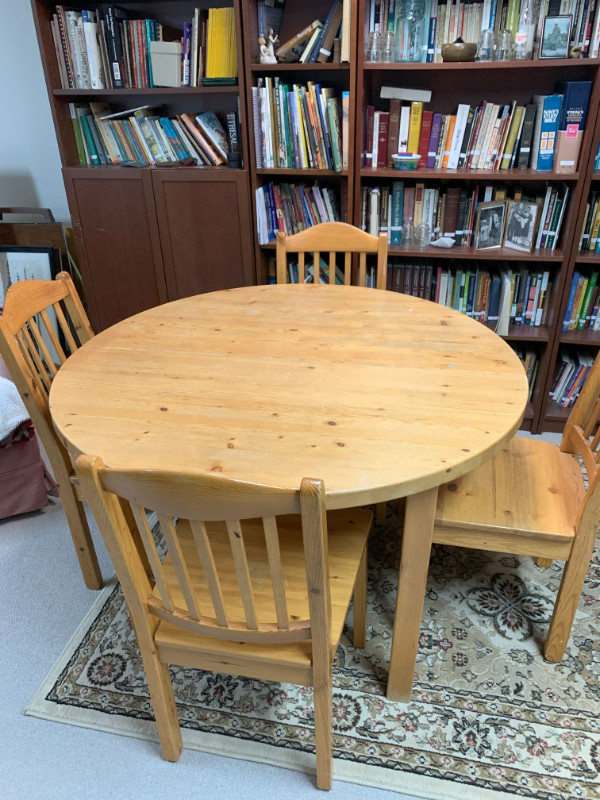 Solid Pine Dining Table with 4 Chairs in Dining Tables & Sets in Strathcona County