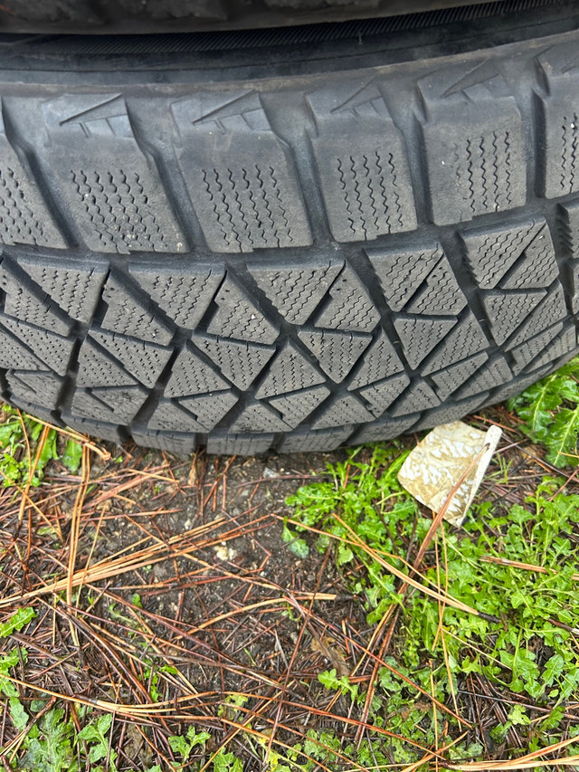 285/45/22 Blizzaks in Tires & Rims in Vernon - Image 3