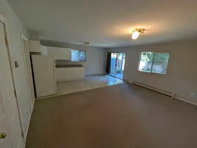 2 bedroom living room and kitchen full bathroom. Private entrance , covered sundeck and Garden. Tota...
