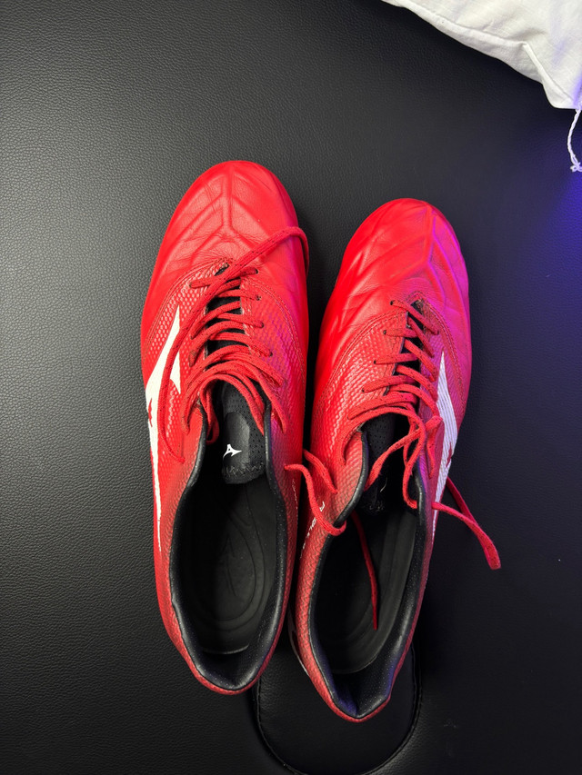 Pro soccer boots Mizuno Rebula in Soccer in Red Deer - Image 3