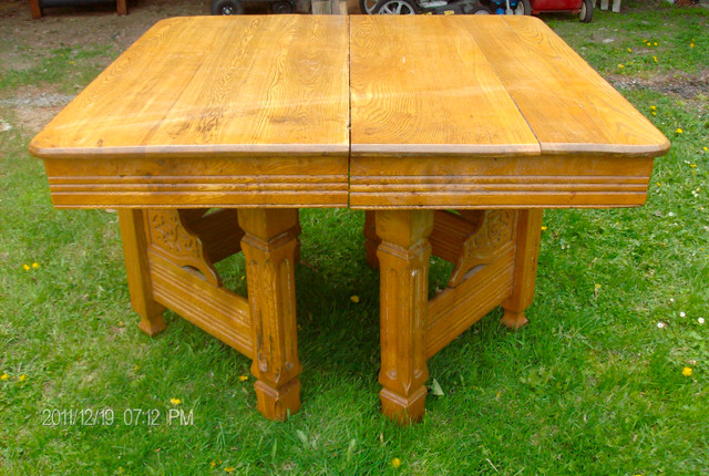 VINTAGE -GINGER BREAD "TABLE" in Dining Tables & Sets in Ottawa