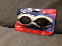speedo water swimming goggles New $10.00