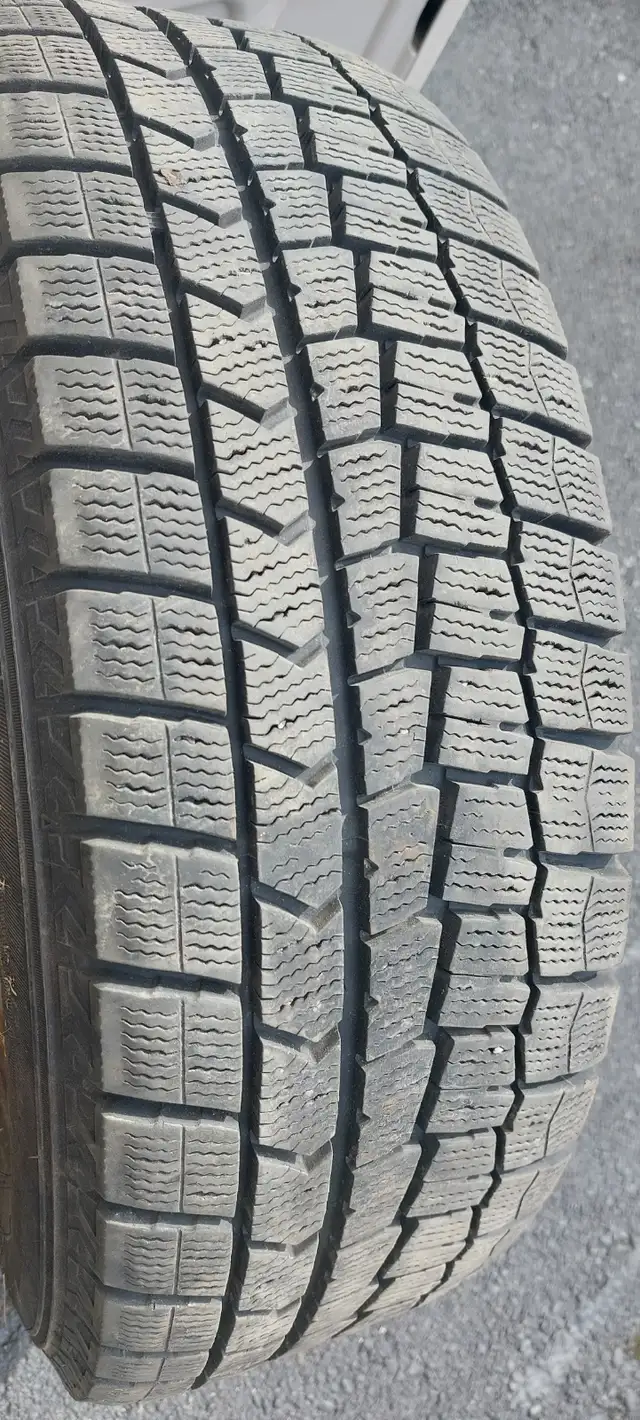 4 jantes ( rims ) avec pneus Dunlop 195/65R15 cote 91T in Tires & Rims in Drummondville - Image 2