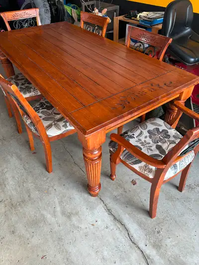 Table de cuisine à vendre, View more