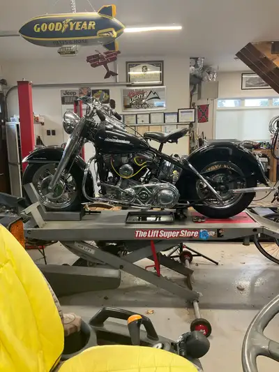 Mostly original except left case is a Daytona , engine rebuilt by Brad savoy o miles converted to12...