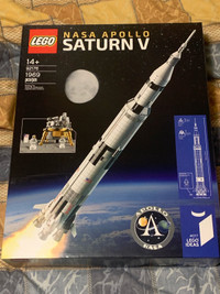 Lego 92176 inch NASA Apollo Saturn V NEW